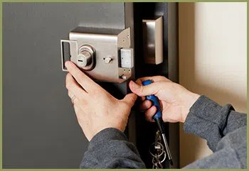 Anchor Locksmith Store Hialeah, FL 305-307-5752 - change-locks-ervice